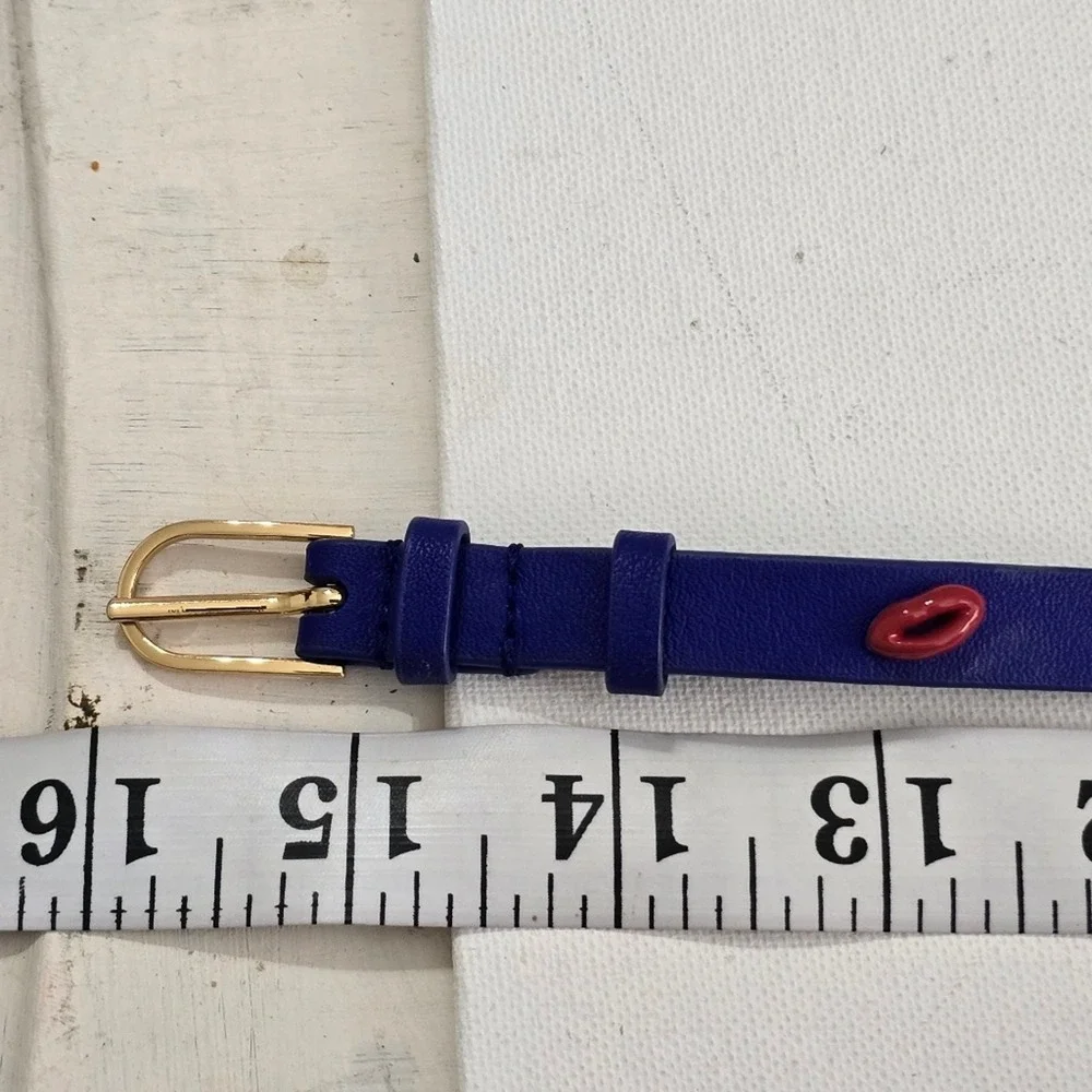 Tory Burch Blue‎ Leather Wrap Bracelet Gold Tone Red Lips Charm Adjustable